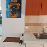 Jonas Adriatic * Durrës