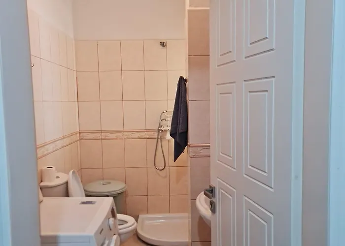 Jonas Adriatic 公寓 Durrës